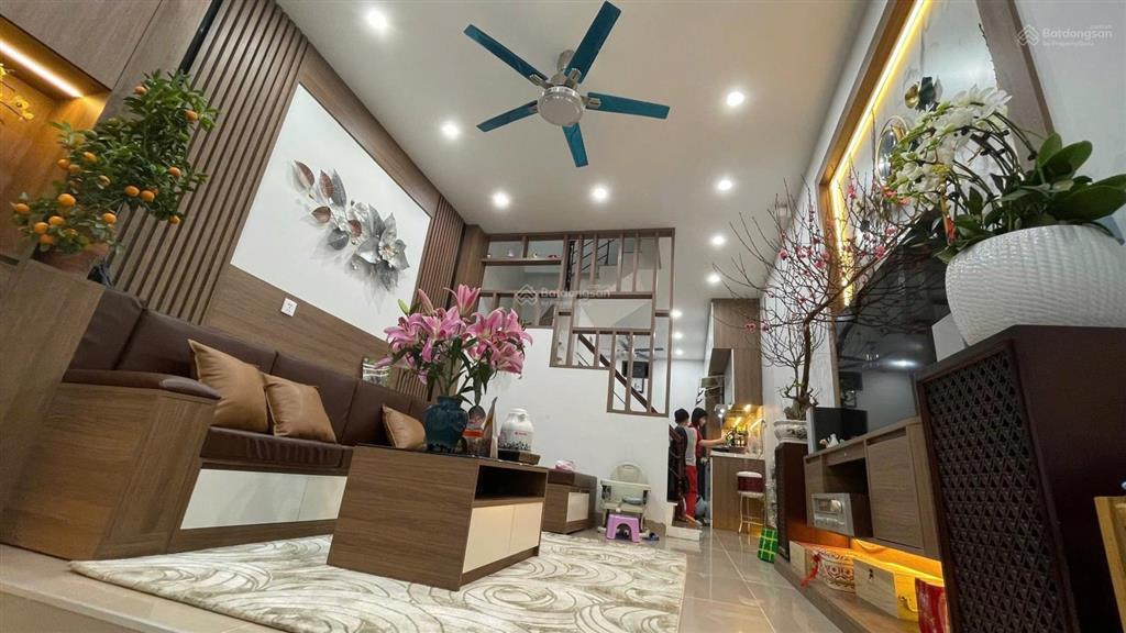 Gia đình cần bán nhà văn quán 42m2, giá hơn 7 tỷ. không có căn thứ 2 trong phân khúc, ảnh thật 100%