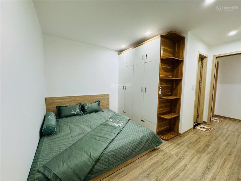 Chị gái em chuyển công tác bán căn chung cư 143 trần phú sát ga tàu văn khê giá hơn 4 tỷ tầng đẹp