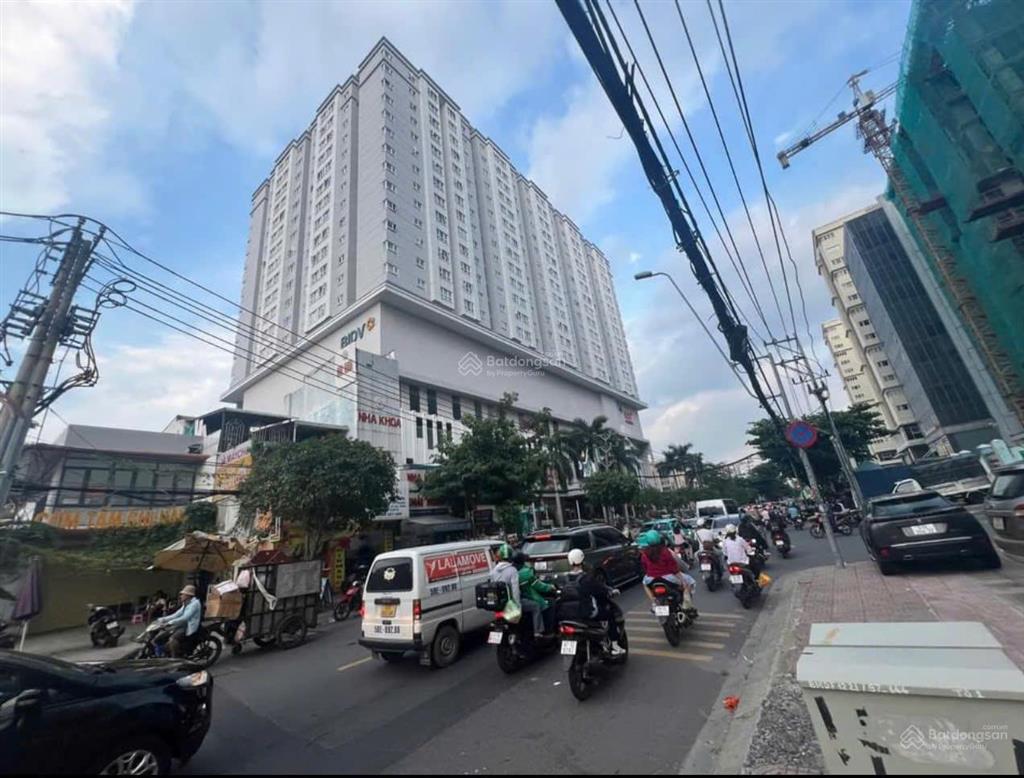 Cho thuê đất vàng ngay ngã 6 phù đồng  bến thành kv bậc nhất quận 1  13x20  kinh doanh đa nghề