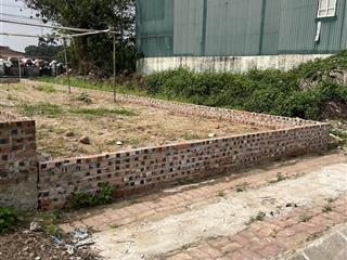 Tôi chính chủ cần bán 50 m. đất dịch vụ trạm trôimặt tiền 5,2 m hơn 7 tỷ0989 699 ***