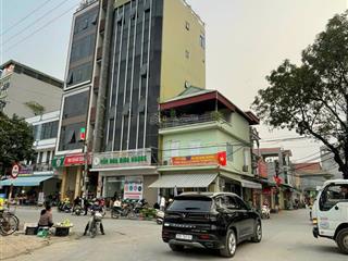 Chính chủ cần bán lô góc dịch vụ di trạch vị trí làn hai sau đường văn minh.giá hơn trăm/m2.bán rẻ