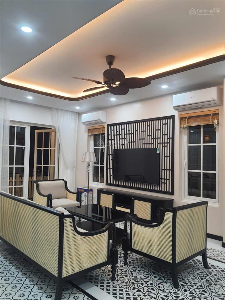 Cắt lỗ căn villas đơn lập khu 2 sát biển, đối diện clubhouse siêu đẹp full đồ  200m2