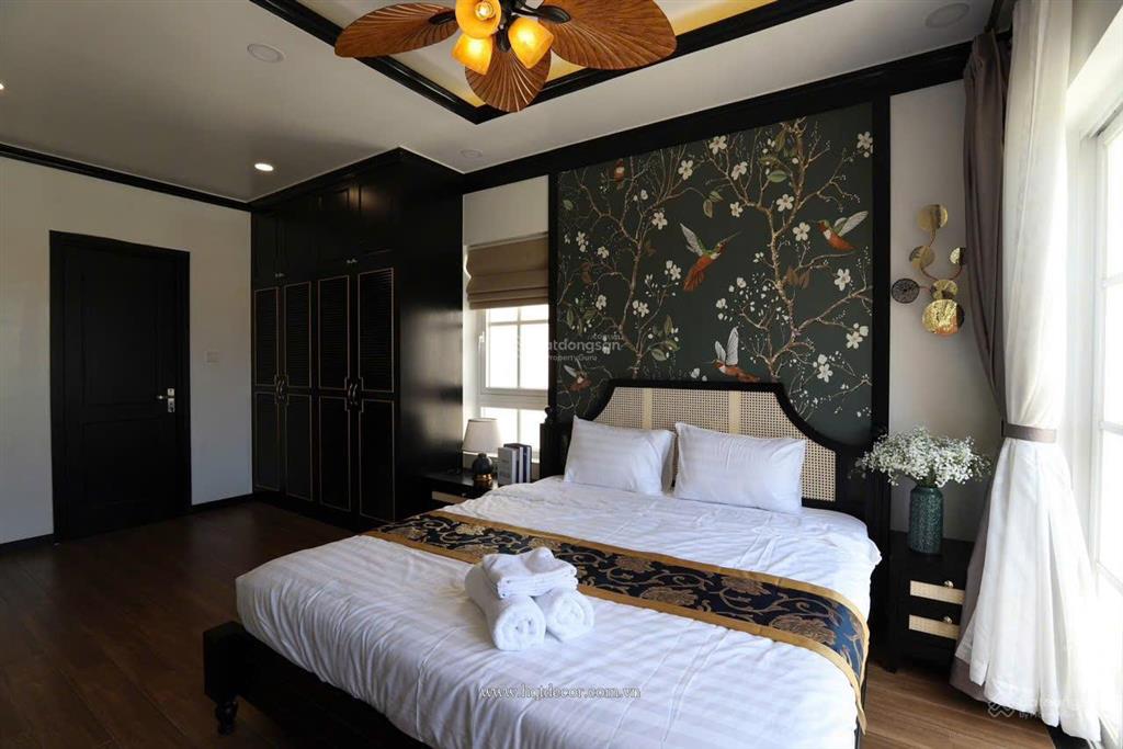 Cắt lỗ căn villas đơn lập khu 2 sát biển, đối diện clubhouse siêu đẹp full đồ  200m2