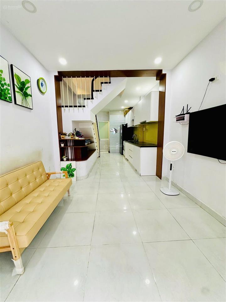 Giảm 400tr, nhà 3 tầng btct 4pn, 31m2, 3,2*9m, nở hậu nhẹ, gần mt chu văn an bình thạnh,hv cán bộ,