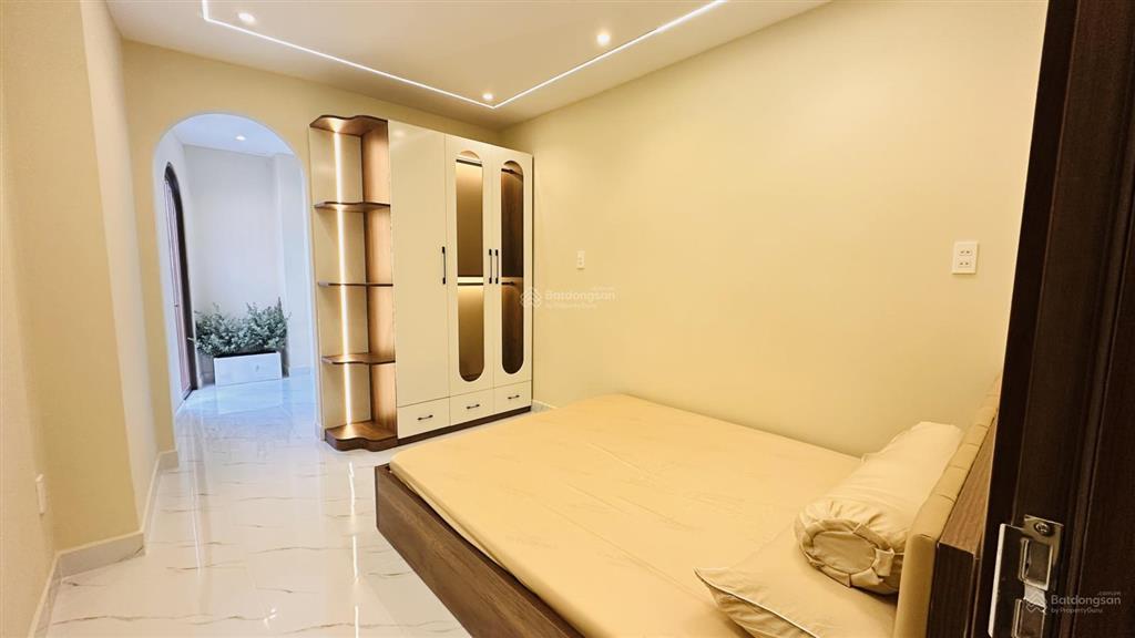 Siêu phẩm + siêu hiếm hẻm xh + 2 mặt tiền trước sau nguyễn kiệm ngang ~3m dài 16,45m, cn 44,3m2