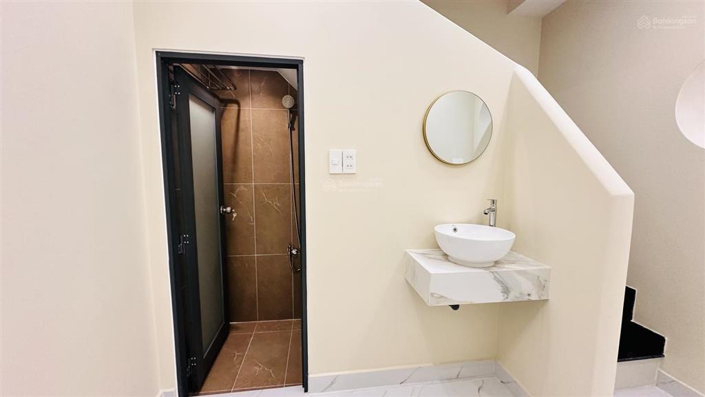 Siêu phẩm + siêu hiếm hẻm xh + 2 mặt tiền trước sau nguyễn kiệm ngang ~3m dài 16,45m, cn 44,3m2