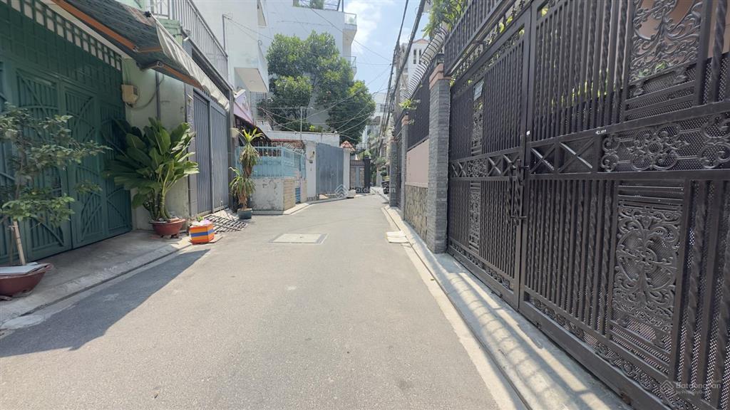 Siêu phẩm + siêu hiếm hẻm xh + 2 mặt tiền trước sau nguyễn kiệm ngang ~3m dài 16,45m, cn 44,3m2