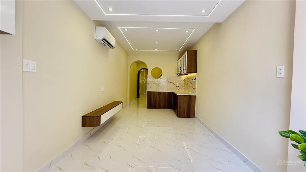 Siêu phẩm + siêu hiếm hẻm xh + 2 mặt tiền trước sau nguyễn kiệm ngang ~3m dài 16,45m, cn 44,3m2