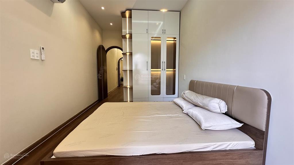 Siêu phẩm + siêu hiếm hẻm xh + 2 mặt tiền trước sau nguyễn kiệm ngang ~3m dài 16,45m, cn 44,3m2