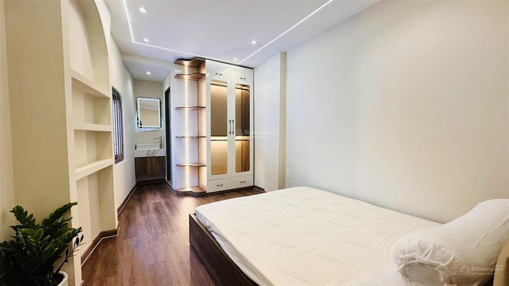 Siêu phẩm + siêu hiếm hẻm xh + 2 mặt tiền trước sau nguyễn kiệm ngang ~3m dài 16,45m, cn 44,3m2