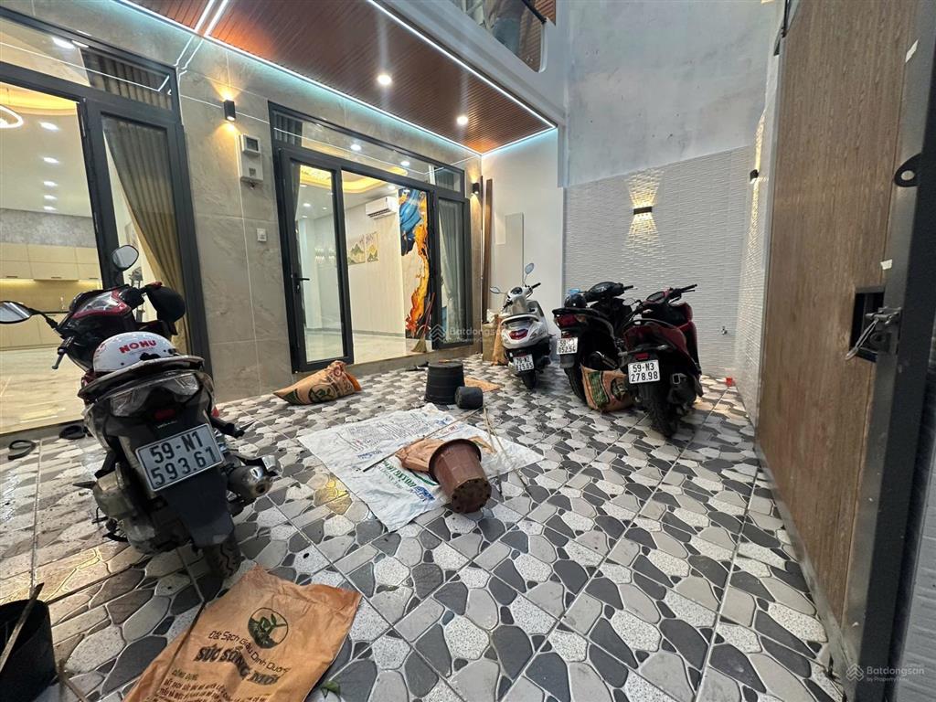 Siêu phẩm song sinh trần huy liệu  nguyễn văn trỗi ngang 3,8m dài 11m, nở hậu đẹp 44m2 + sân 30m2