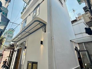 Nhà mặt tiền thụt đường lê quang định , p11  4,7 x 5m, 21m2 + nhà 1 trệt 2 lầu sân thượng