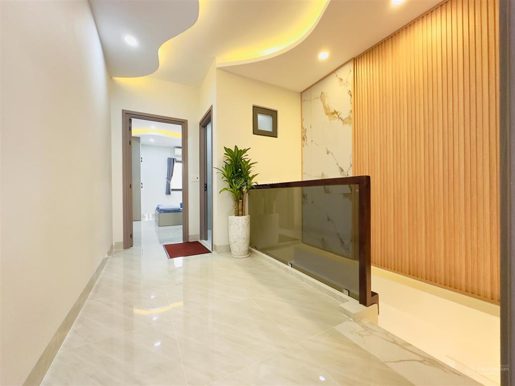 Mặt tiền kinh doanh hiếm vị trí đẹp phú nhuận đường phùng văn cung, giáp phan đăng lưu