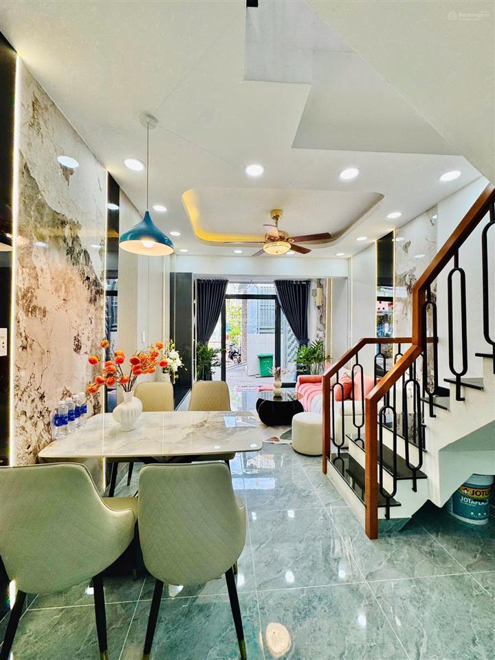 Siêu phẩm phan văn trị, p. bình lợi trung dt 3.3m x 10.5m nở hậu 3.9m, dtcn 35.6m2, dtsd 70m2