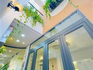 Biệt thự mini giữa lòng phan xích long  hoa sữa chỉ nhỉnh 100 triệu/m2 cho ~ 60m2 đất full ko lg