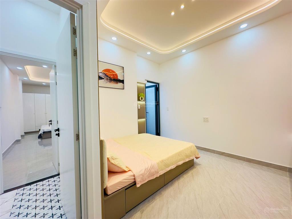 Biệt thự mini giữa lòng phan xích long  hoa sữa chỉ nhỉnh 100 triệu/m2 cho ~ 60m2 đất full ko lg