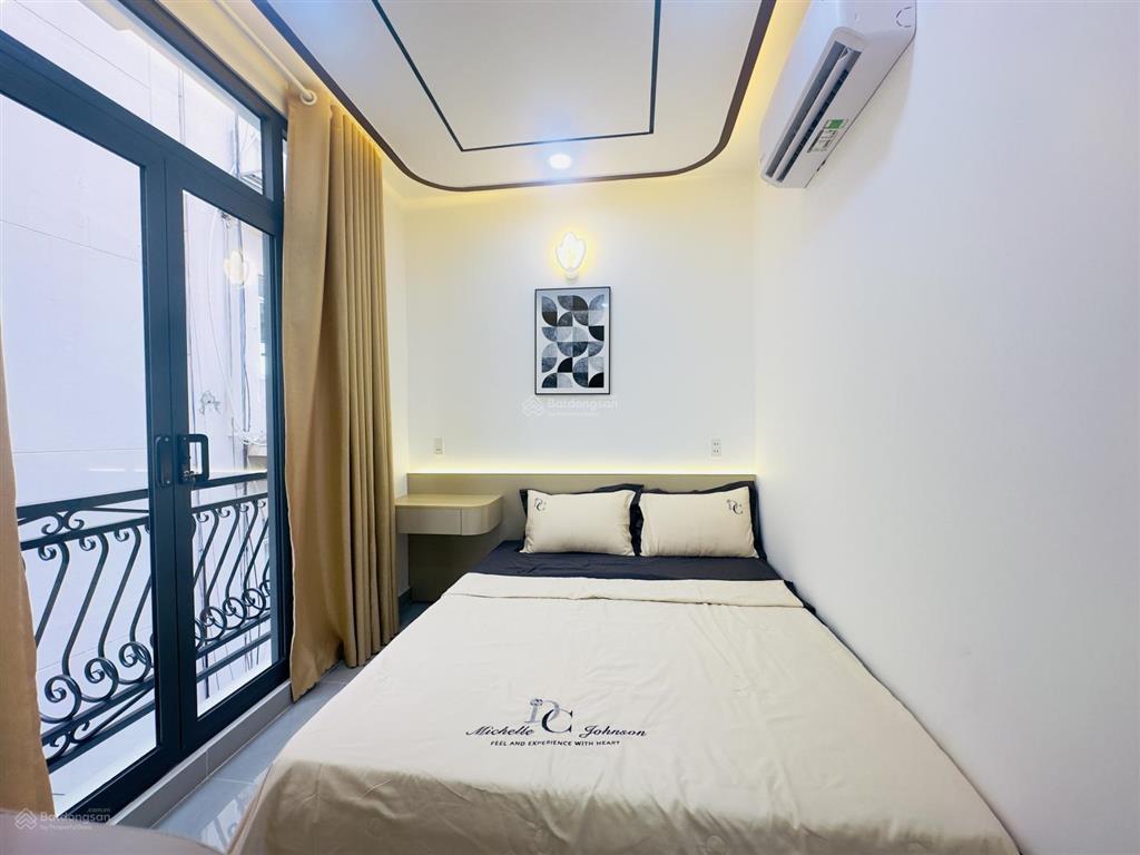 Siêu phẩm 4 tầng đẹp lung linh ngay góc trương quốc dung nguyễn văn trổi ngang 6.15m sổ đẹp, ~38m2