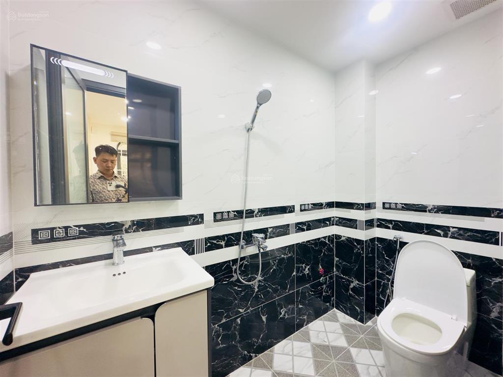 Siêu phẩm 4 tầng đẹp lung linh ngay góc trương quốc dung nguyễn văn trổi ngang 6.15m sổ đẹp, ~38m2