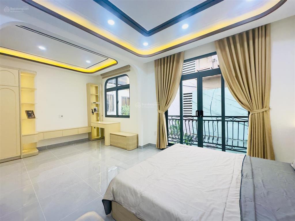 Siêu phẩm 4 tầng đẹp lung linh ngay góc trương quốc dung nguyễn văn trổi ngang 6.15m sổ đẹp, ~38m2