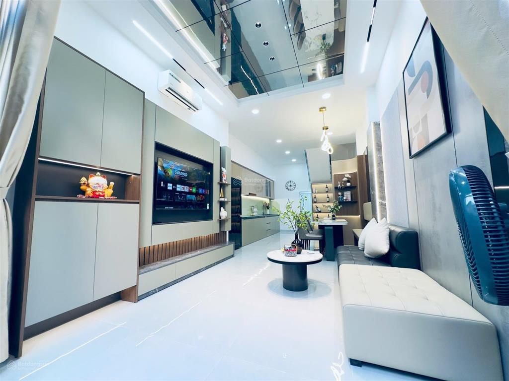 Nhà xây mới đẹp lung linh lý thường kiệt giáp bình thạnh, 3,5m x 12m, nở hậu 4m 41m2 đất, 4 tầng