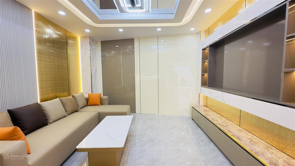 Nhà mới phú nhuận  oto vào nhà  5 tầng  50m2  thang máy chỉ 10.95, 3.85m ( nh 4m ) x 13m 50m2