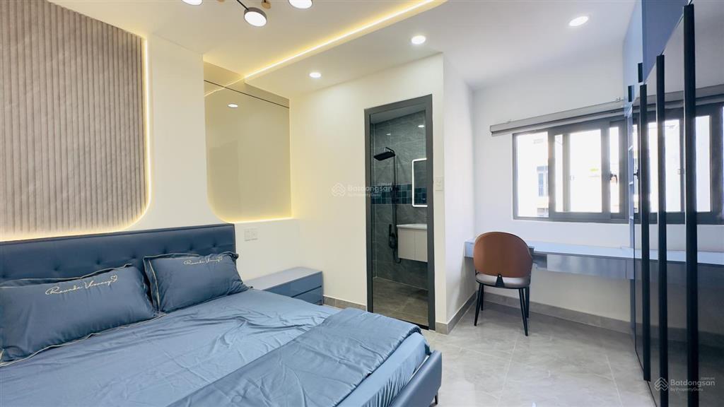 Nhà mới phú nhuận  oto vào nhà  5 tầng  50m2  thang máy chỉ 10.95, 3.85m ( nh 4m ) x 13m 50m2