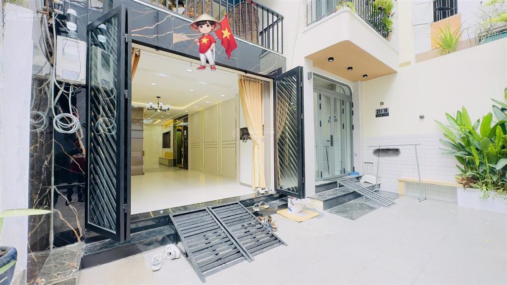 Nhà mới phú nhuận  oto vào nhà  5 tầng  50m2  thang máy chỉ 10.95, 3.85m ( nh 4m ) x 13m 50m2