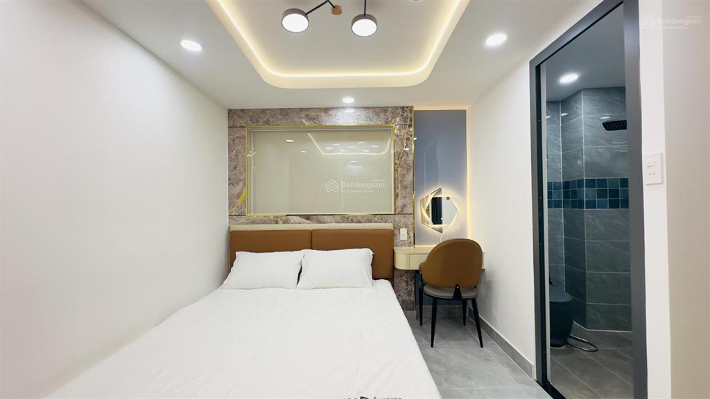 Nhà mới phú nhuận  oto vào nhà  5 tầng  50m2  thang máy chỉ 10.95, 3.85m ( nh 4m ) x 13m 50m2