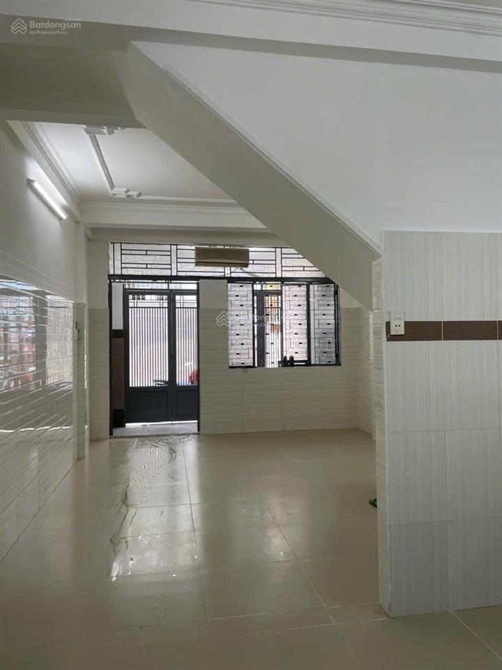 Giảm 800tr. nhà hiếm khu phan xích long pn, 4,1m x 11m, cn 45m2, 90m2 sàn, 2 tầng btct, kế hxh