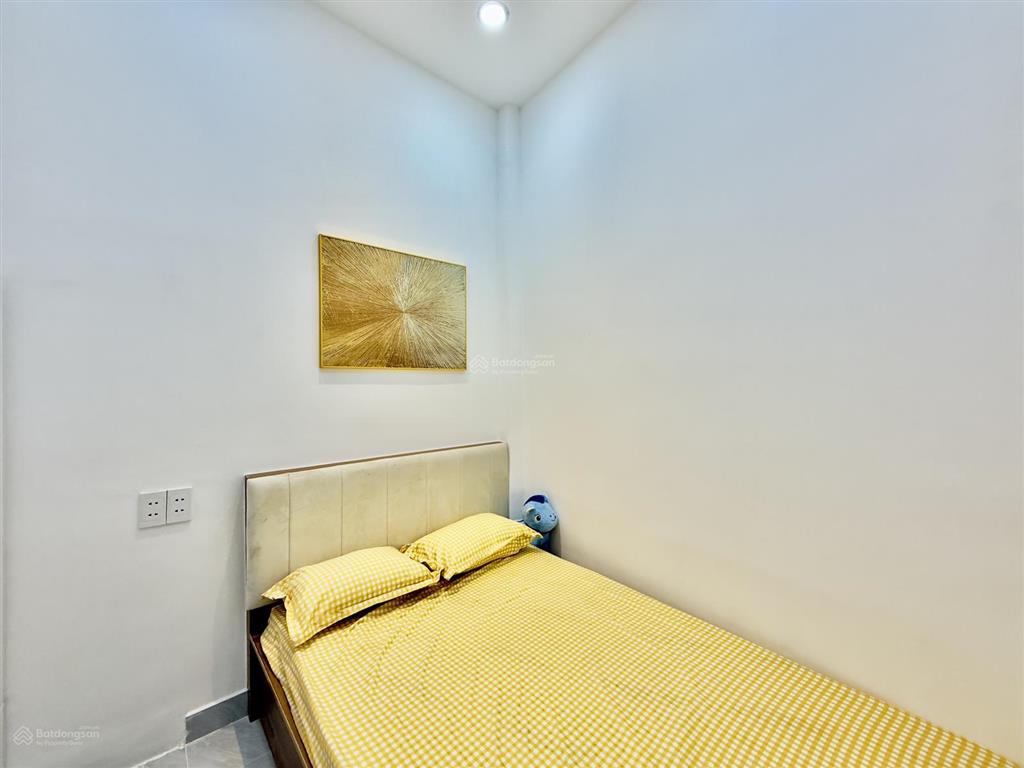 Nhà đẹp hiếm 3pn, 2 tầng, 50m2 sàn, 4x7m, 28m2 sử dụng, kế hxh 18 tăng bạt hổ, gần chợ, đh văn lang