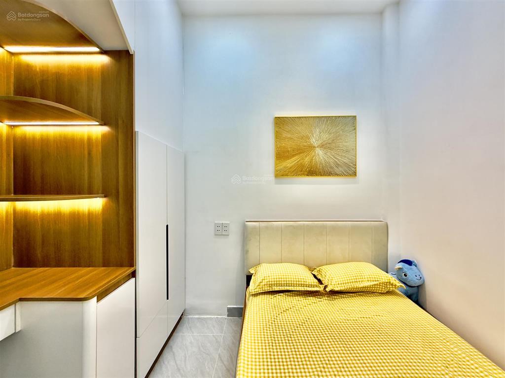 Nhà đẹp hiếm 3pn, 2 tầng, 50m2 sàn, 4x7m, 28m2 sử dụng, kế hxh 18 tăng bạt hổ, gần chợ, đh văn lang