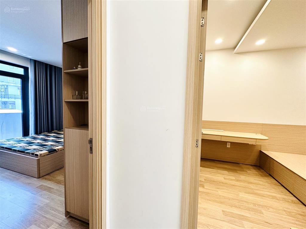 Siêu phẩm hxh nguyễn bỉnh khiêm chỉ 8.5 tỷ tl
diện tích đẹp 4m 14m nở hậu 4,2m, 60m2, 222m2 sàn