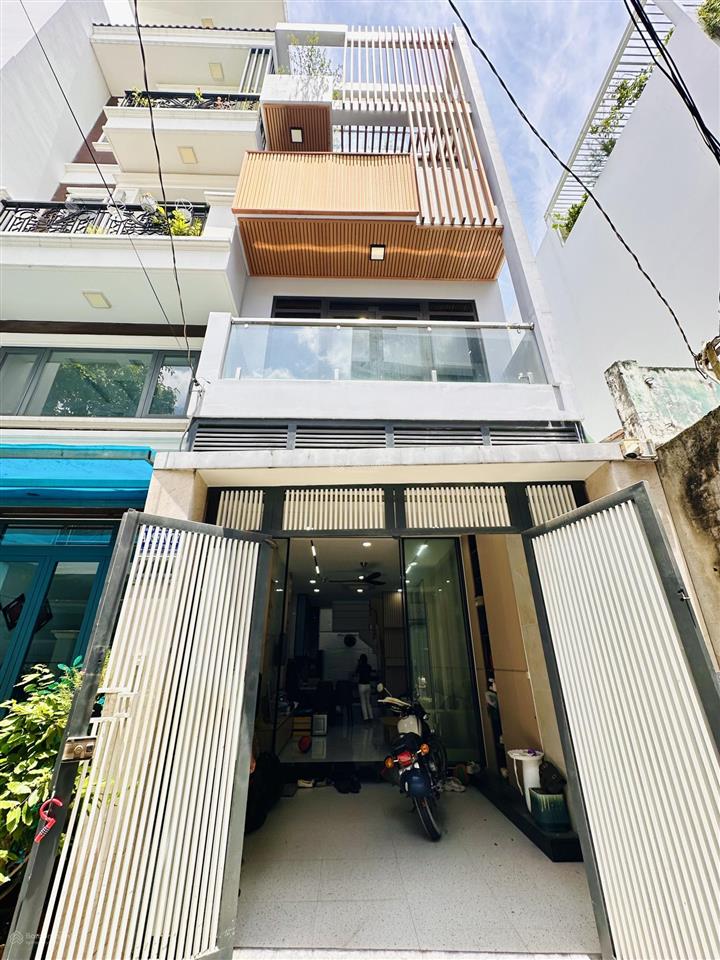 Siêu phẩm hxh nguyễn bỉnh khiêm chỉ 8.5 tỷ tl
diện tích đẹp 4m 14m nở hậu 4,2m, 60m2, 222m2 sàn