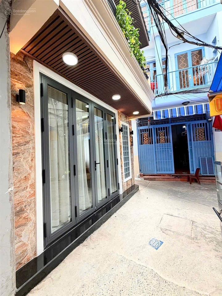 Chỉ 5ty950 nhà khu sang vip phú nhuận nhà hẻm xh 489/ vip huỳnh văn bánh 3 tầng mới đẹp. 28m2