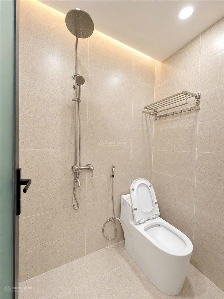 Giảm thẳng 400 triệu nhà phố phan xích long chỉ 5.75 tỷ