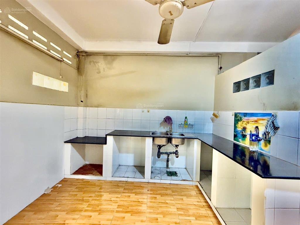 Mặt tiền kinh doanh nguyễn thượng hiền phường hạnh thông  dt 3,5x17 nở hậu 3m6 thực tế sử dụng 62m