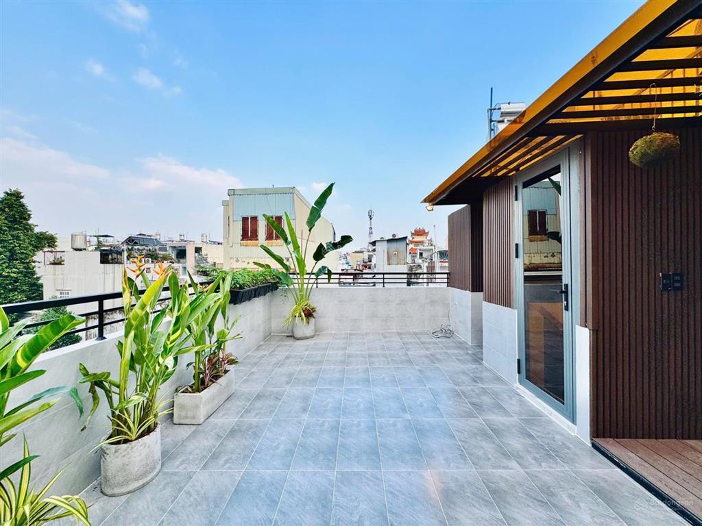 Giá 6,95 tỷ (thương lượng)
ngang hiếm 6m nhà mới 4 tầng 3pn full nội thất xe hơi đậu