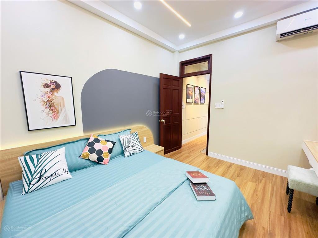 Giảm 1 tỷ còn 9,3 tỷ tl
lên sóng siêu phẩm căn góc 2 mt vị trí đẹp ngay tt phú nhuận
cô giang