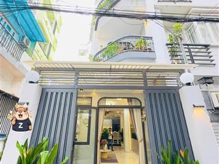 Giảm 1 tỷ còn 9,3 tỷ tl
lên sóng siêu phẩm căn góc 2 mt vị trí đẹp ngay tt phú nhuận
cô giang