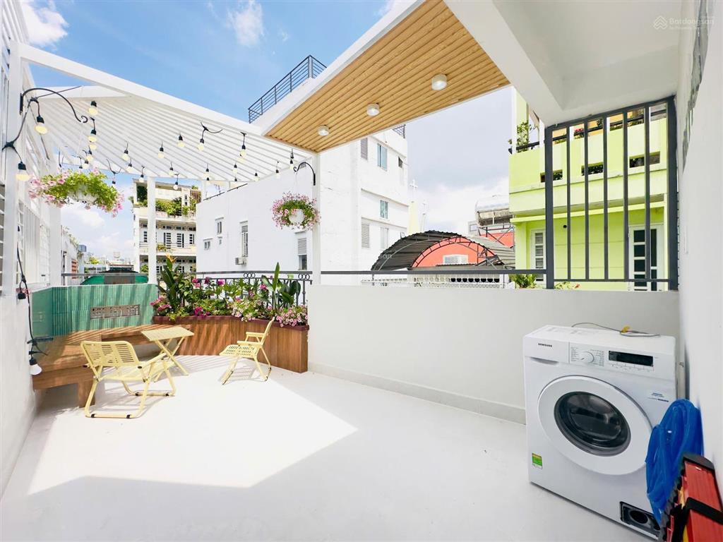 Giảm 1 tỷ còn 9,3 tỷ tl
lên sóng siêu phẩm căn góc 2 mt vị trí đẹp ngay tt phú nhuận
cô giang