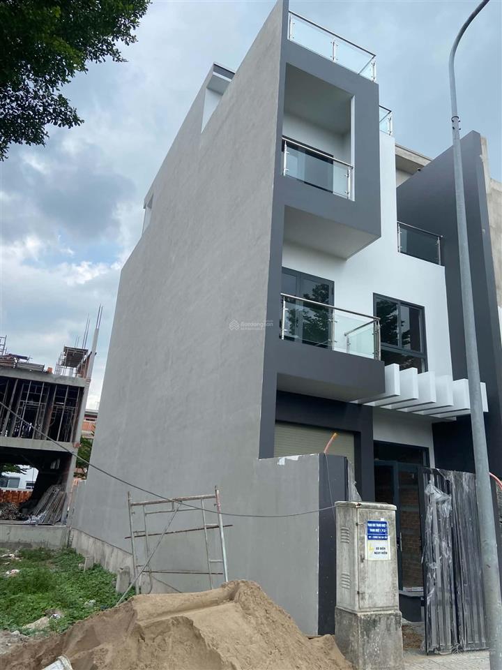 Bán biệt thự xây thô 4 tầng tại dự án thanh nhựt, phước kiển, nhà bè. giảm giá 1 tỷ, còn 11 tỷ.