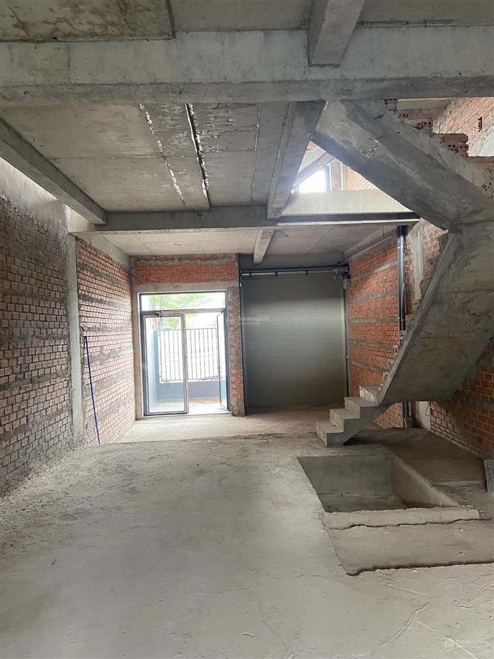 Bán biệt thự xây thô 4 tầng tại dự án thanh nhựt, phước kiển, nhà bè. giảm giá 1 tỷ, còn 11 tỷ.