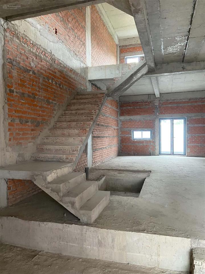 Bán biệt thự xây thô 4 tầng tại dự án thanh nhựt, phước kiển, nhà bè. giảm giá 1 tỷ, còn 11 tỷ.