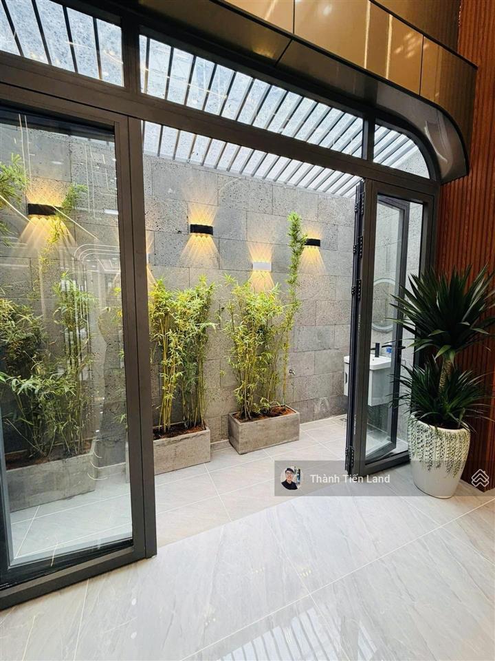 Nhà đẹp bình tân  liền kề aeon mall tân phú, 4.1 x 16m x 5 tầng, 4pn 5wc, sẵn nội thất, nhỉnh ỷ