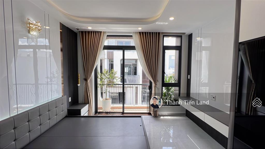 Bán nhà đẹp ở ngay, hxh hương lộ 2  lê văn quới, 4x13m 4 tầng + lửng, full nội thất. chỉ 7.85 tỷ