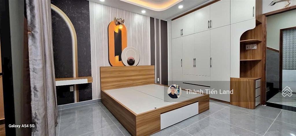 Bán nhà đẹp 6 tầng  full nội thất  ngay hương lộ 2  ngã tư bốn xã  4.2 x 15m (62.7m2)