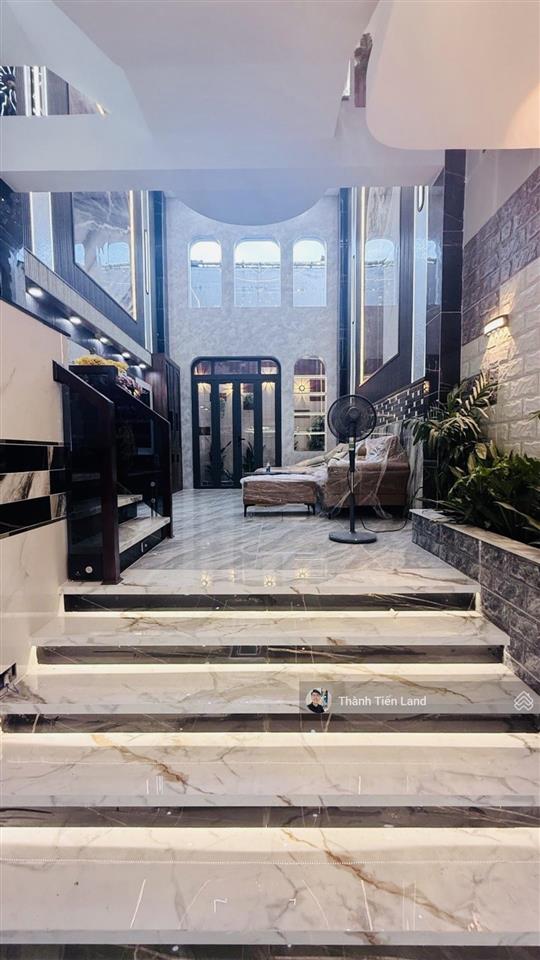Bán nhà đẹp full nội thất, đường 18b lê văn quới, 55m² x 5 tầng  hẻm 6m sát mặt tiền, 6.x tỷ