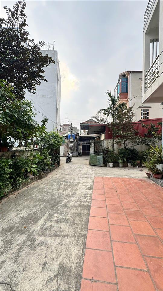 Chính chủ cần bán đất quất động, gần ql1a