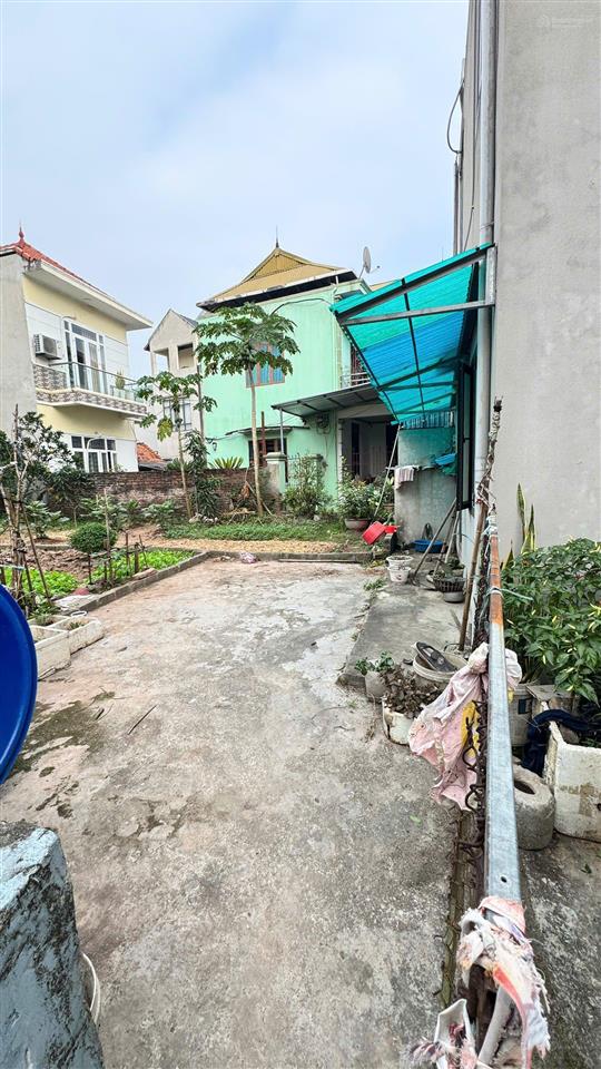 Chính chủ cần bán đất quất động, gần ql1a