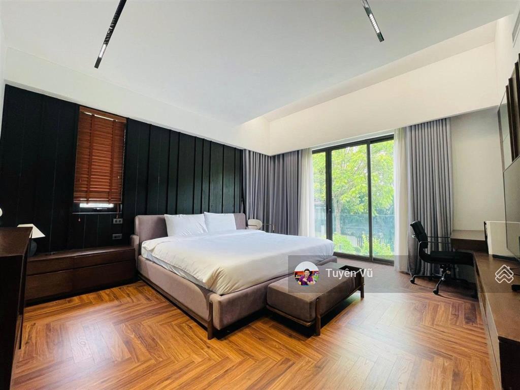 Biệt thự 300m2 hoàn thiện đầy đủ nội thất khu a xanh villas, hướng nhà đông nam siêu hiếm